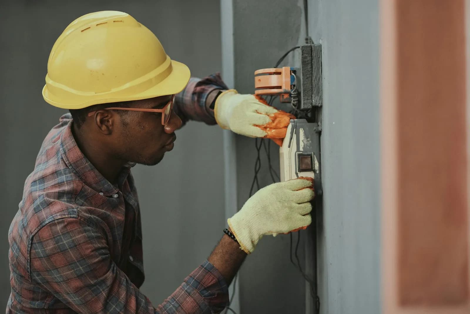 Home electrical fault finding (sample photo)