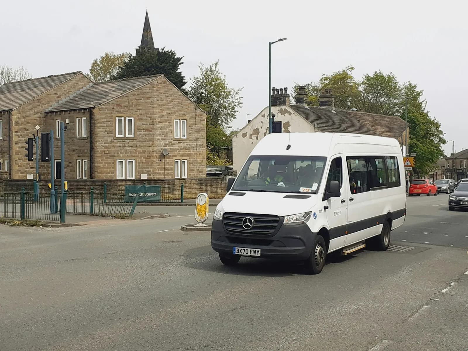 Hyundai H1 minibus, 12 seats (sample photo)